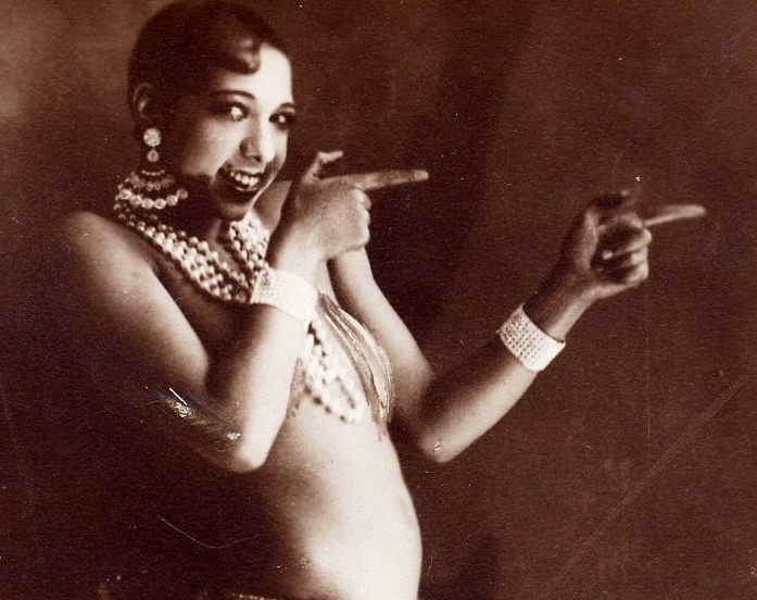 Josephine Baker_banana2