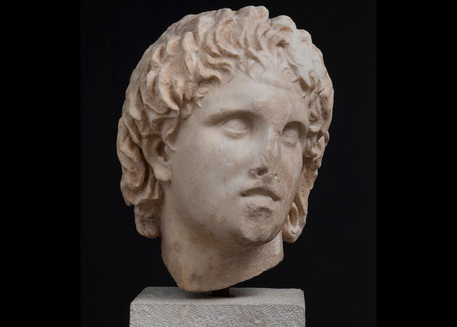 Κεφαλή του Αλεξάνδρου στο Μουσείο Πέλλας
