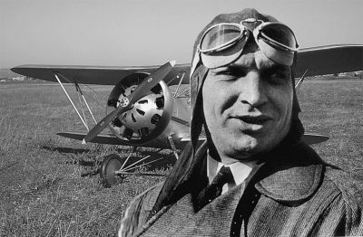 Ο Valentin Chkalov ήταν ο πρώτος πιλότος που είχε διασχίσει τον Βόρειο Πόλο πετώντας από τη Ρωσία στη Βόρεια Αμερική 