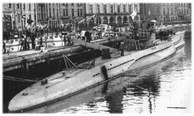 Το υποβρύχιο U-1206 στο Αμπερντίν της Σκωτίας, μετά το τέλος του Β' Παγκοσμίου Πολεμου.