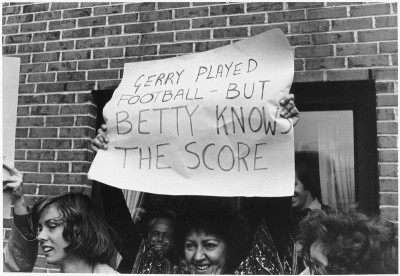 lossy-page1-800px-Photograph_of_a_Woman_Holding_a_Sign_in_Portland_Maine,_Supporting_First_Lady_Betty_Ford_For_Her_Stance_on_Various..._-_NARA_-_186817.tif