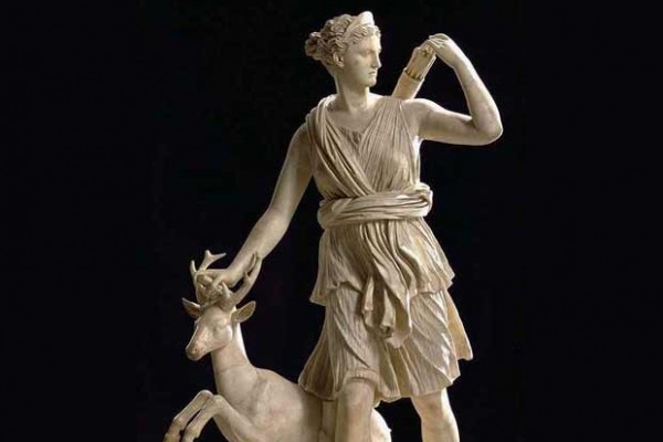 Και η θεά Άρτεμις, με τα φαρμακερά της βέλη, ήταν στο πλευρό των Ελλήνων.
