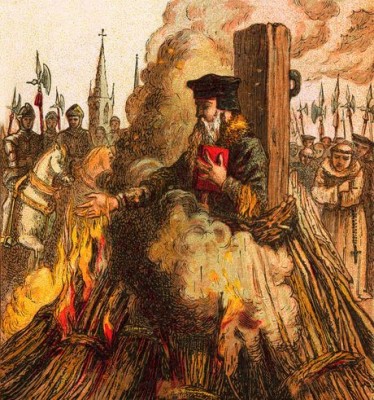 Ο Επίσκοπος Κράνμερ καίγεται στην πυρρά