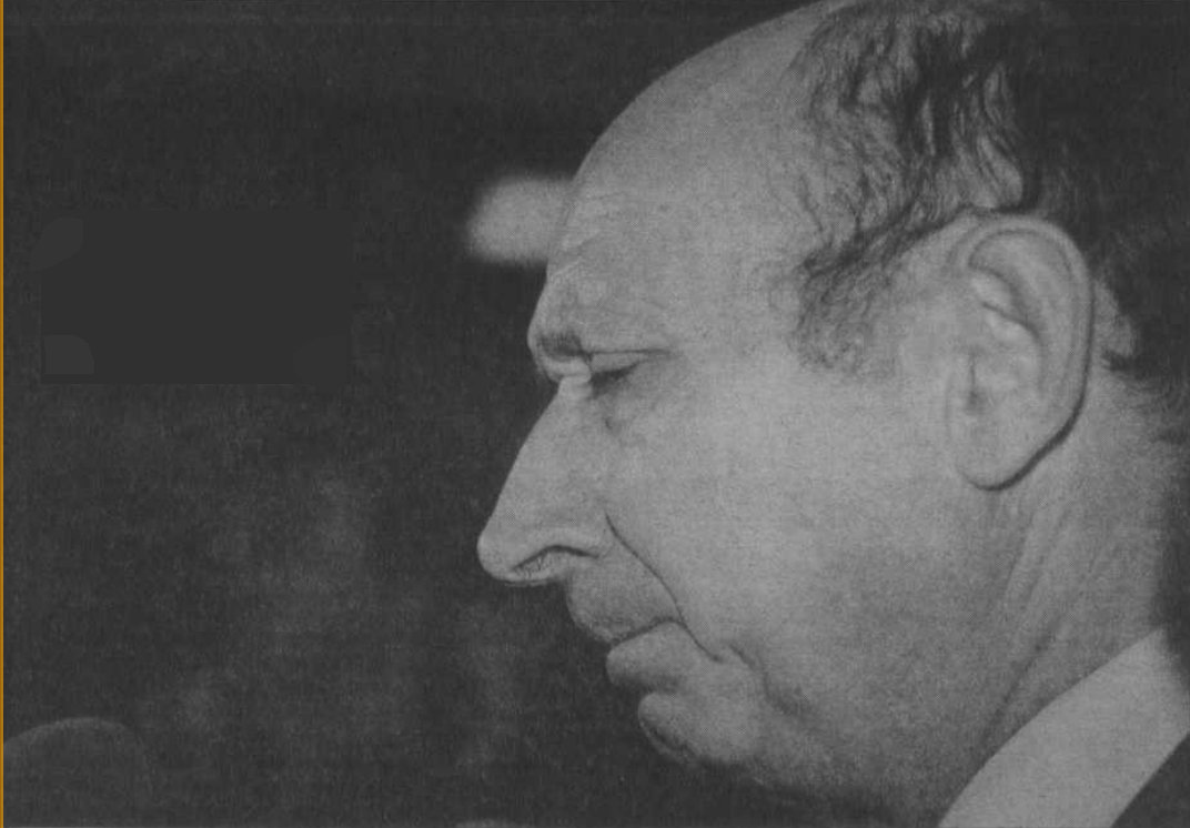 Ο πατέρας που σκότωσε με τσεκούρι τον σχιζοφρενή γιο του για να τον λυτρώσει από τη ασθένεια. Τον στήριξαν η γυναίκα και οι δύο γιοι του!