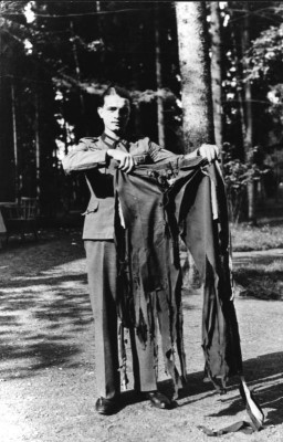 Το παντελόνι του Χίτλερ μετά από την έκρηξη