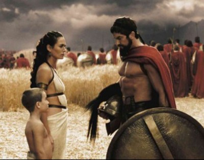 Ποια ήταν η πανέξυπνη γυναίκα του βασιλιά της Σπάρτης Λεωνίδα που πιθανόν είπε τη φράση, “Ή ταν ή επί τας” και υποστήριξε: “μόνο οι Σπαρτιάτισσες γεννάμε άνδρες”