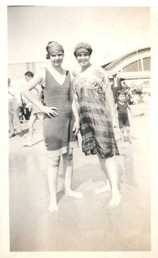 beach 1920s