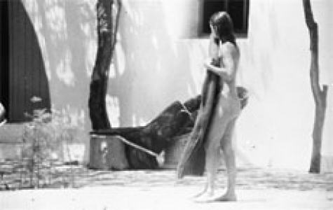 Ο Ωνάσης έστειλε τους παπαράτσι να φωτογραφίσουν γυμνή την Τζάκι Κένεντι,  για να την ταπεινώσει". Αυτό ισχυρίζεται ο συγγραφέας Κ. Άντερσεν. - ΜΗΧΑΝΗ  ΤΟΥ ΧΡΟΝΟΥ