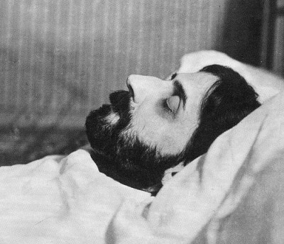 Ο Μαρσέλ Προυστ πέθανε στις 18 Νοεμβρίου του 1922 από πνευμονία. 