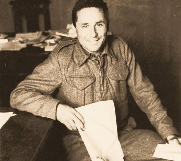 Η επιστολή του φυλακισμένου γ.γ του ΚΚΕ, Ν. Ζαχαριάδη, με την οποία υποστήριζε το καθεστώς του δικτάτορα Μεταξά εναντίον της φασιστικής εισβολής. Προκάλεσε αντιδράσεις και αργότερα χρησιμοποιήθηκε για την καθαίρεσή του