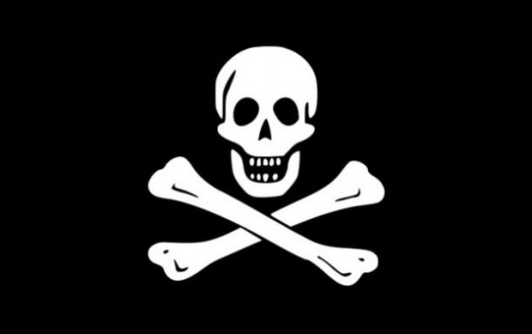 Το σήμα κατατεθέν των πειρατών έγινε το σύμβολο εμπορικής επωνυμίας. Η πρώτη ονομασία της σημαίας ήταν Τζόλυ Ρότζερ.