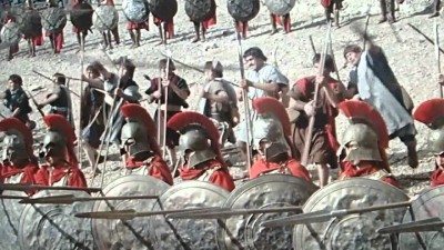 Σκηνή από την ταινία οι "300 Σπαρτιάτες" τα γυρίσματα της οποίας έγιναν στην Ελλάδα.