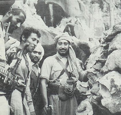 Ο Ιμάμης αλ Μπαντρ με τους στρατιώτες του στη Βόρεια Υεμένη