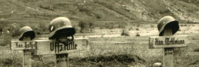«Τα οχυρά δεν παραδίδονται. Καταλαμβάνονται». Η ιστορική άρνηση του Ταγματάρχη Δουράτσου να παραδώσει το Ρούπελ στους Γερμανούς. Οι Έλληνες πετούσαν τα όπλα στον Στρυμόνα για να μην πέσουν στους εχθρούς