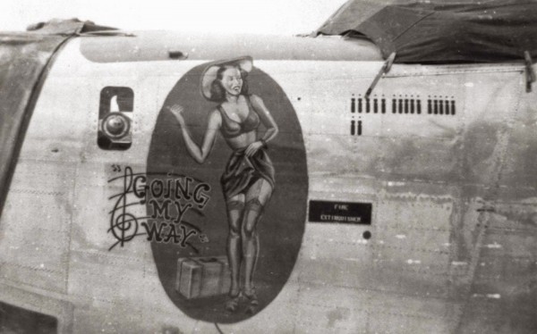 Military-Aircraft-Nose-Art-1