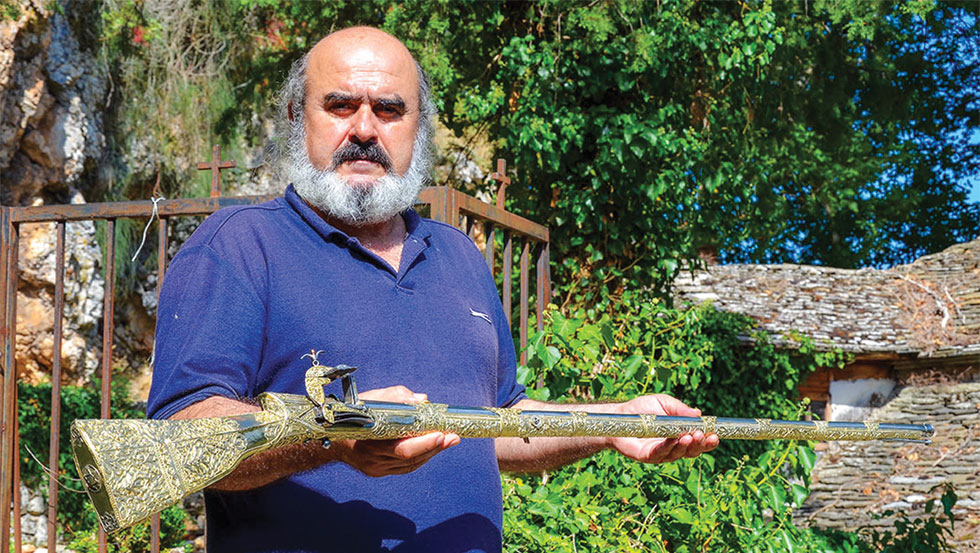 Βρέθηκε το καριοφίλι του Αλή Πασά και επέστρεψε στο νησί των Ιωαννίνων.  Εικάζεται ότι ήταν δώρο του Σουλτάνου μετά την πολιορκία του Σουλίου. Έχει χαραγμένο το όνομά του και τη χρονολογία 1804