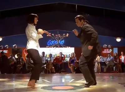 Ο χορός στο “Pulp Fiction” ήταν εμπνευσμένος από τις Αριστόγατες της Ντίσνεϊ. Η σκηνή όπου η Ούμα Θέρμαν “επανέρχεται” με σύριγγα στην καρδιά γυρίστηκε ανάποδα. Στην προβολή κατέρρευσε ένας θεατής