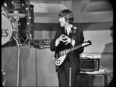 Ο Τζον Λένον κοροϊδεύει ΑμεΑ σε συναυλία των Beatles. Βίντεο που αποκάλυψε εκπομπή και προκάλεσε σάλο στο διαδίκτυο
