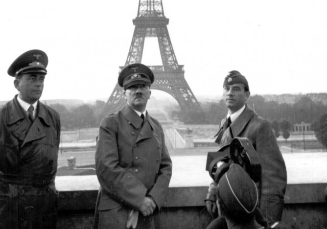 Η αστραπιαία εισβολή των Γερμανών στη Γαλλία. Το Παρίσι έπεσε χωρίς μάχη. Ολλανδία, Βέλγιο, Γαλλία καταλήφθηκαν σε τρεις εβδομάδες. Η Ελλάδα άντεξε 8 μήνες και η ΕΣΣΔ δεν έπεσε ποτέ - ΜΗΧΑΝΗ
