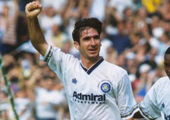 ERIC CANTONA ACTION CELEBRATION LEEDS UNITED V LIVERPOOL CHARITY SHIELD 1992 ©VARLEY PICTURE AGENCY