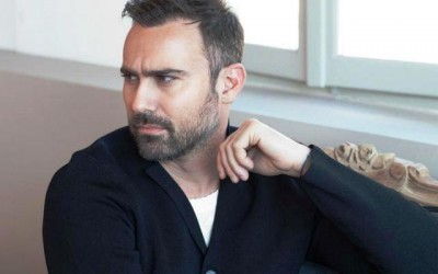 52684. Ο αριθμός του λαχείου που άλλαξε τη ζωή της οικογένειας του Γιώργου Καπουτζίδη, όταν ο πατέρας του κέρδισε τον πρώτο λαχνό στο  εθνικό λαχείο!