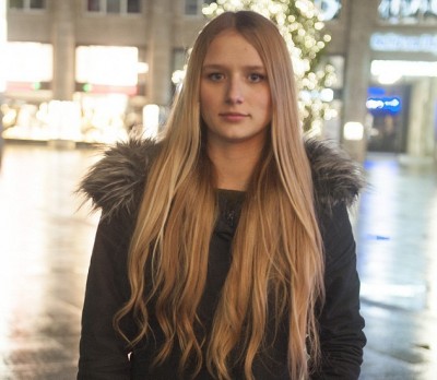 Η 18χρονη Μισέλ κατήγγειλε ότι την περικύκλωσαν 30 "εξαγριωμένοι" στην Κολωνία 