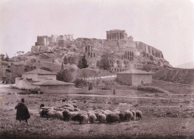 Fred Boissonnas: Βοσκός με το κοπάδι του με φόντο την Ακρόπολη, 1903 (Συλλογή Χάρη Γιακουμή / Kallimages, Παρίσι)