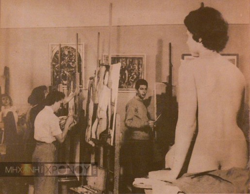 Η γυναίκα που εργάστηκε για 50 χρόνια ως γυμνό μοντέλο στη σχολή Καλών Τεχνών. Η Μαίρη Σαμαρά πόζαρε για τους μεγαλύτερους Έλληνες καλλιτέχνες και διηγείται τις μοναδικές εμπειρίες της στη “Μηχανή του Χρόνου”