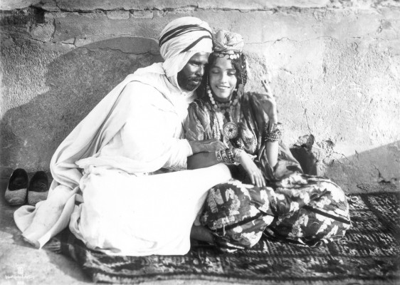 Ouled-man-and-woman_by_Lehnert
