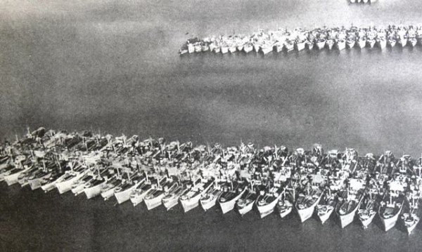 ΠΑροπλισμένα πλοία μετά το τέλος του Β' Παγκοσμίου Πολέμου, μεταξύ των οποίων και λίμπερτυ, στο Νορφολκ της Βιρτζίνια. Πολλά αγοράστηκαν από Έλληνες εφοπλιστές