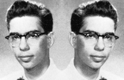 Ποιος είναι ο ασθενικός νεαρός που έμεινε ένα χρόνο κλινήρης λόγω της πολυομυελίτιδας και κανείς δεν τον επισκέφτηκε; Αν και μοναχικός, έγινε μεγάλος καλλιτέχνης με σπουδαίες ταινίες