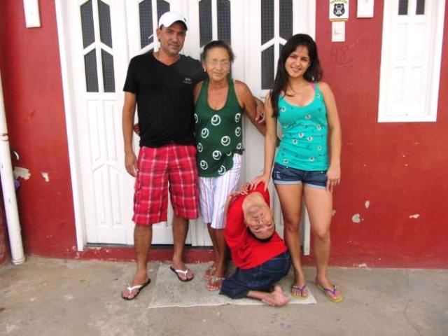 Η οικογένεια του Claudio Vieira De Oliveira.