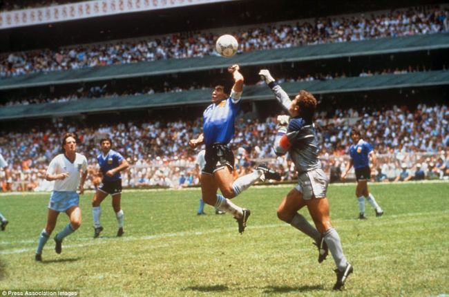 Maradona-Hand-of-God