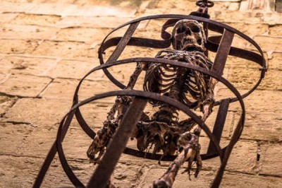 hanging-cage-420x279