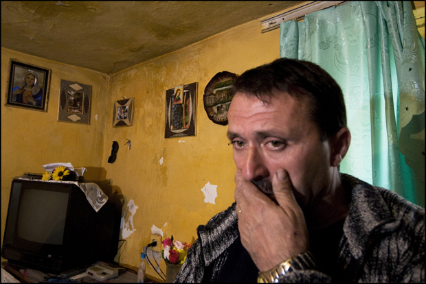 LHEJA, ALBANIA. Agim, 42 years. He injured a fellow at the stomach with a knife and he spent four years in prison. But, despite this, is still under vendetta with the family of the enemy.