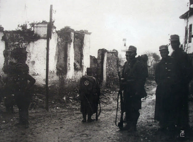 Ο ελληνικός στρατός συναντά τις θηριωδίες του βουλγαρικού στρατού.