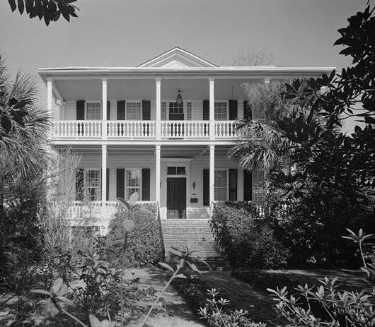Το σπίτι που ο Σμολς γεννήθηκε σκλάβος και το αγόρασε στο τέλος του πολέμου από τον ιδιοκτήτη του