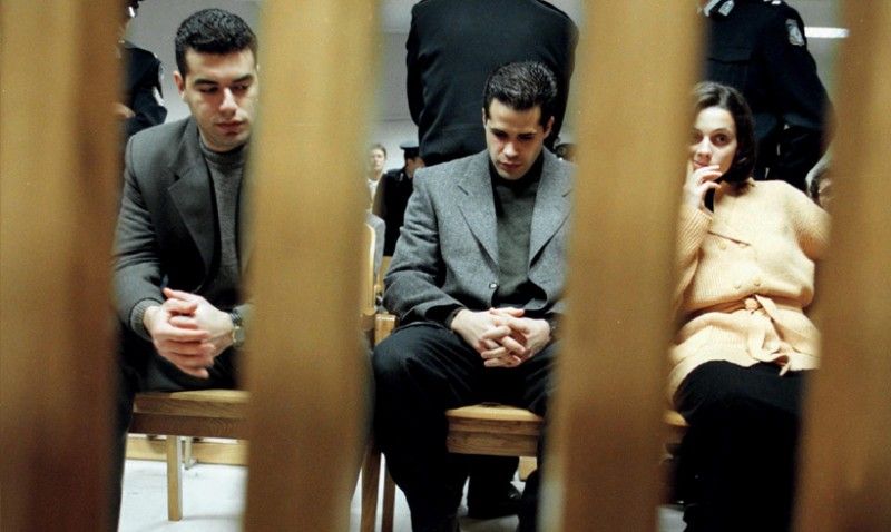 Η δίκη των Σατανιστών της Παλλήνης. Μαργέτη: «Τα έφτιαξα με τον Μάκη επειδή ήταν εντολή του δαίμονα». Δημητροκάλης: «Δεν ήξερα τι έκανα. Ο Κατσούλας εξυπηρετούσε τις ανωμαλίες του». Βίντεο με τις συνεντεύξεις των σατανιστών της Παλλήνης