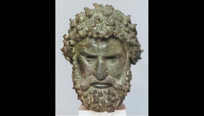 Αυτός ο πυγμάχος είναι σίγουρα ένας ολυμπιονίκης. Ταλαιπωρημένος από τα τρομερά χτυπήματα, αλλά νικητής. Γιατί είχε το προνόμιο να σμιλέψουν με τόσες λεπτομέρειες τα χαρακτηριστικά του;