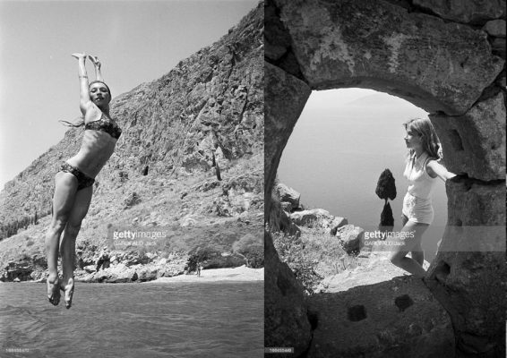 Η μπαλαρίνα της Όπερας του Παρισιού Nanon Thibon, εκτελεί χορευτική βουτιά στα νερά κάτω από το Παλαμήδι. Φωτο: Jack Garofalo, 27-30 Ιουλίου 1965
