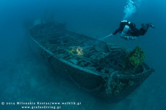 Patris-navagio_-Grafas-700x466