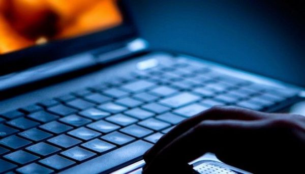 Θύμα απάτης 74χρονος μέσω Facebook.Τον έπεισαν ότι συνομιλεί με τον πρίγκιπα Παύλο