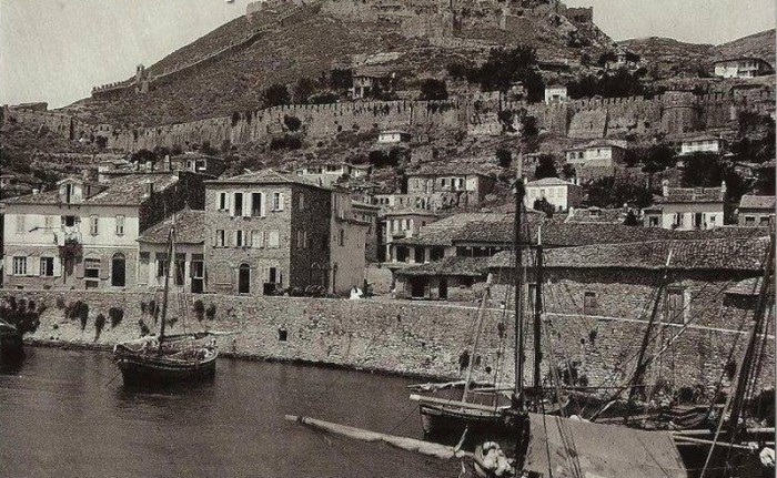nafpaktos-1910-700x431