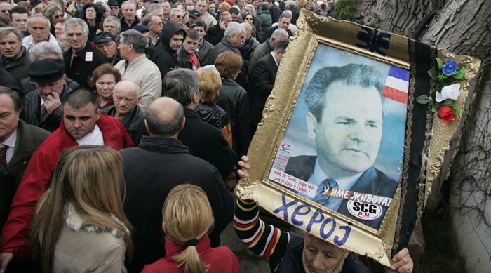 supporters-of-slobodan-milosevic-2007-700x389