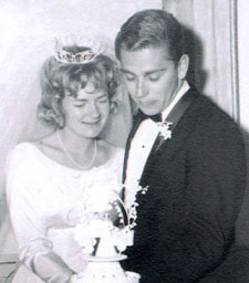 Ο Τζέφρι Μακντόναλντ με τη γυναίκα του