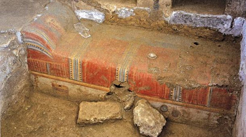 Ο τάφος χρονολογείται στον 3ο μ. Χ. αιώνα και έχει διαστάσεις 2,40 Χ 2,30 μ