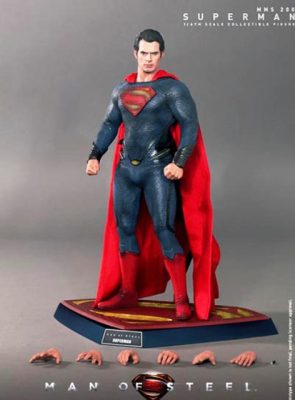 Η φιγούρα του Σούπερμαν της εταιρείας ''Hot Toys''