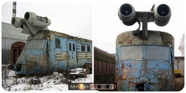 Δείτε σε βίντεο το τρένο με τουρμπίνες αεροπλάνου που κατασκευάστηκε από την ΕΣΣΔ τη δεκαετία του ’70. Έφτασε σε ταχύτητα τα 250 χλμ. αλλά το εγκατέλειψαν επειδή κατανάλωνε υπερβολικές ποσότητες καυσίμων