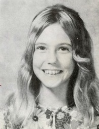 Η 12χρονη Μπρούκς Μπράσγουελ ήταν ένα από τα θύματα που θάφτηκε στην ¨Κοιλάδα του Θανάτου" χωρίς ο δολοφόνος της να έχει βρεθεί ποτέ 