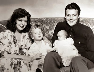 Η Κλάρα Μπάου με το σύζυγό της Ρεξ Μπελ και τα παιδιά τους